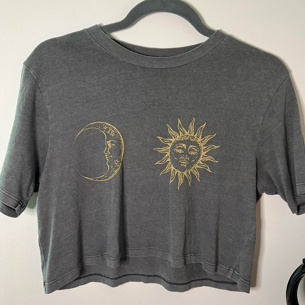pacsun cropped T-shirt